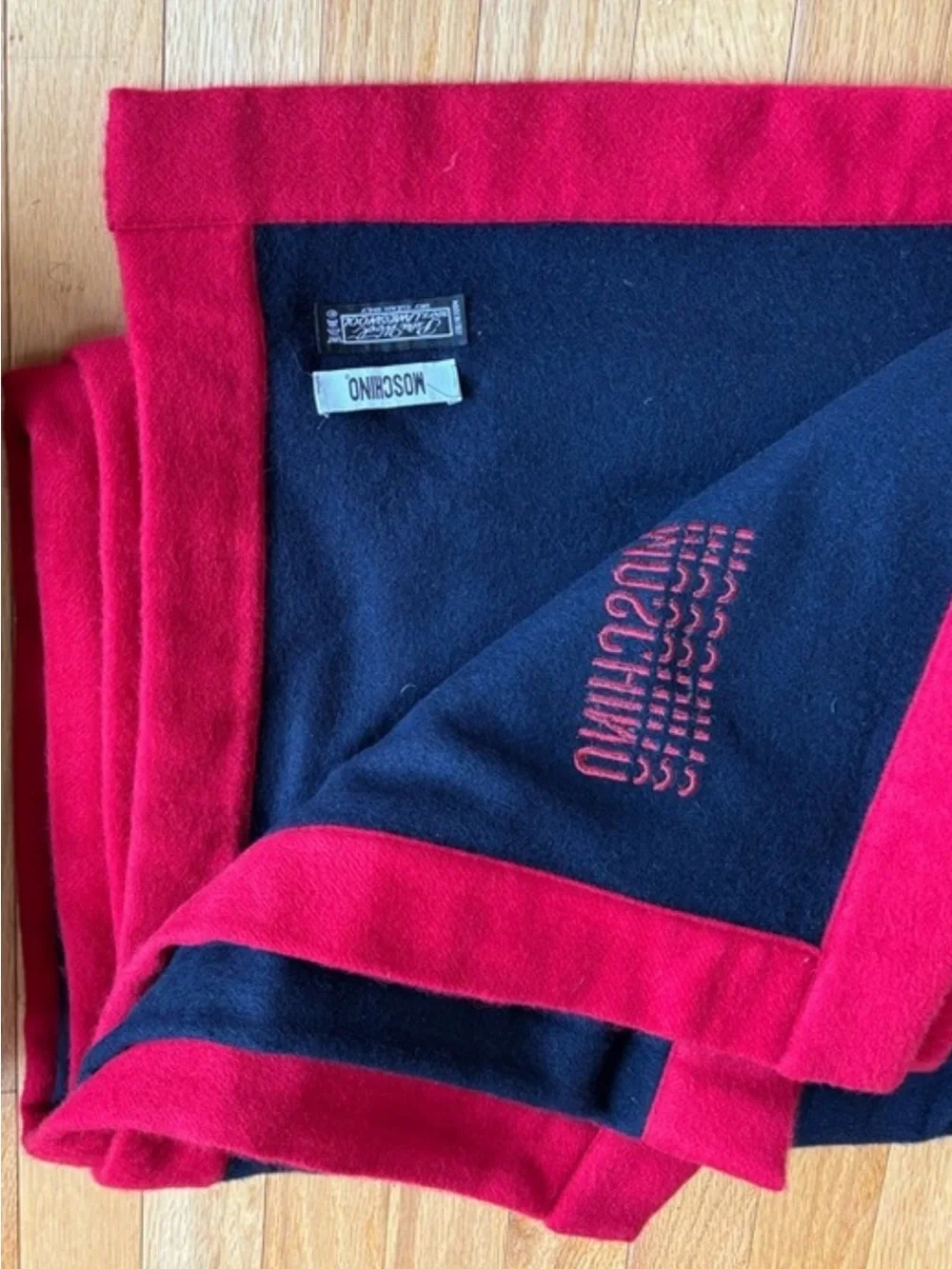 NWOT Moschino Throw Blanket 100% Lambswool Made in Italy